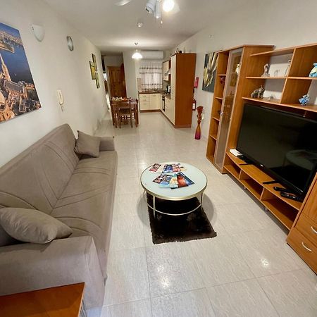 Regent Court - 3 Bedroom Apartment Within Walking Distance From Seafront St. Paul's Bay Buitenkant foto