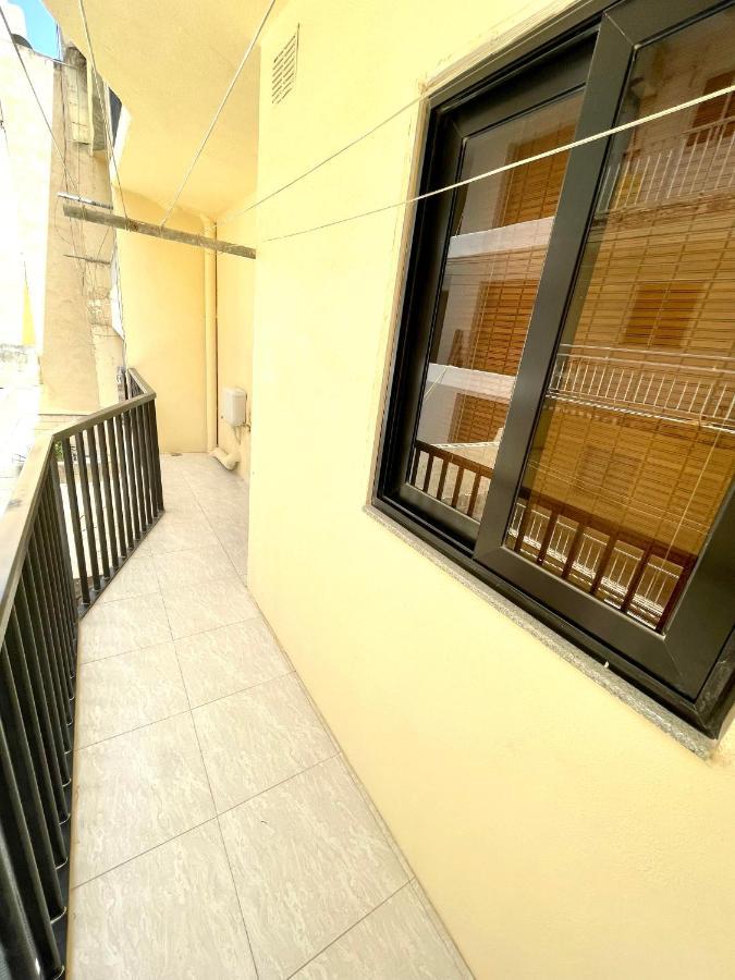 Regent Court - 3 Bedroom Apartment Within Walking Distance From Seafront St. Paul's Bay Buitenkant foto