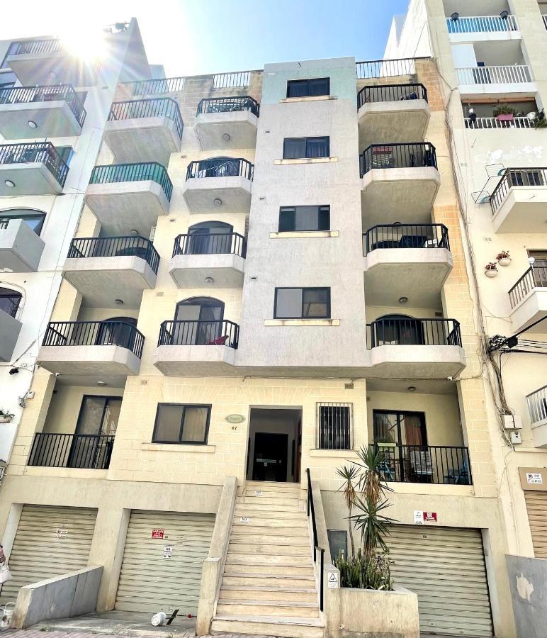 Regent Court - 3 Bedroom Apartment Within Walking Distance From Seafront St. Paul's Bay Buitenkant foto