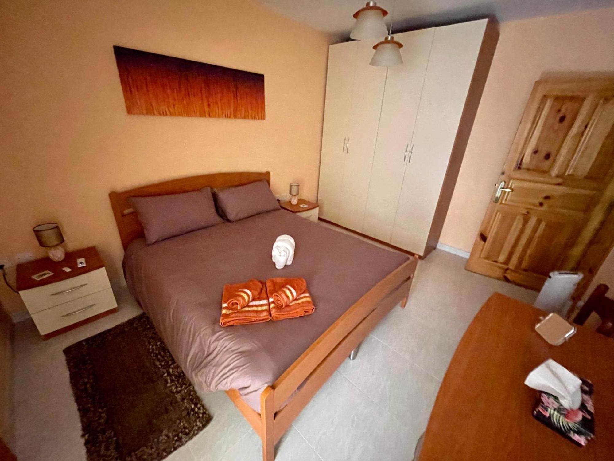 Regent Court - 3 Bedroom Apartment Within Walking Distance From Seafront St. Paul's Bay Buitenkant foto