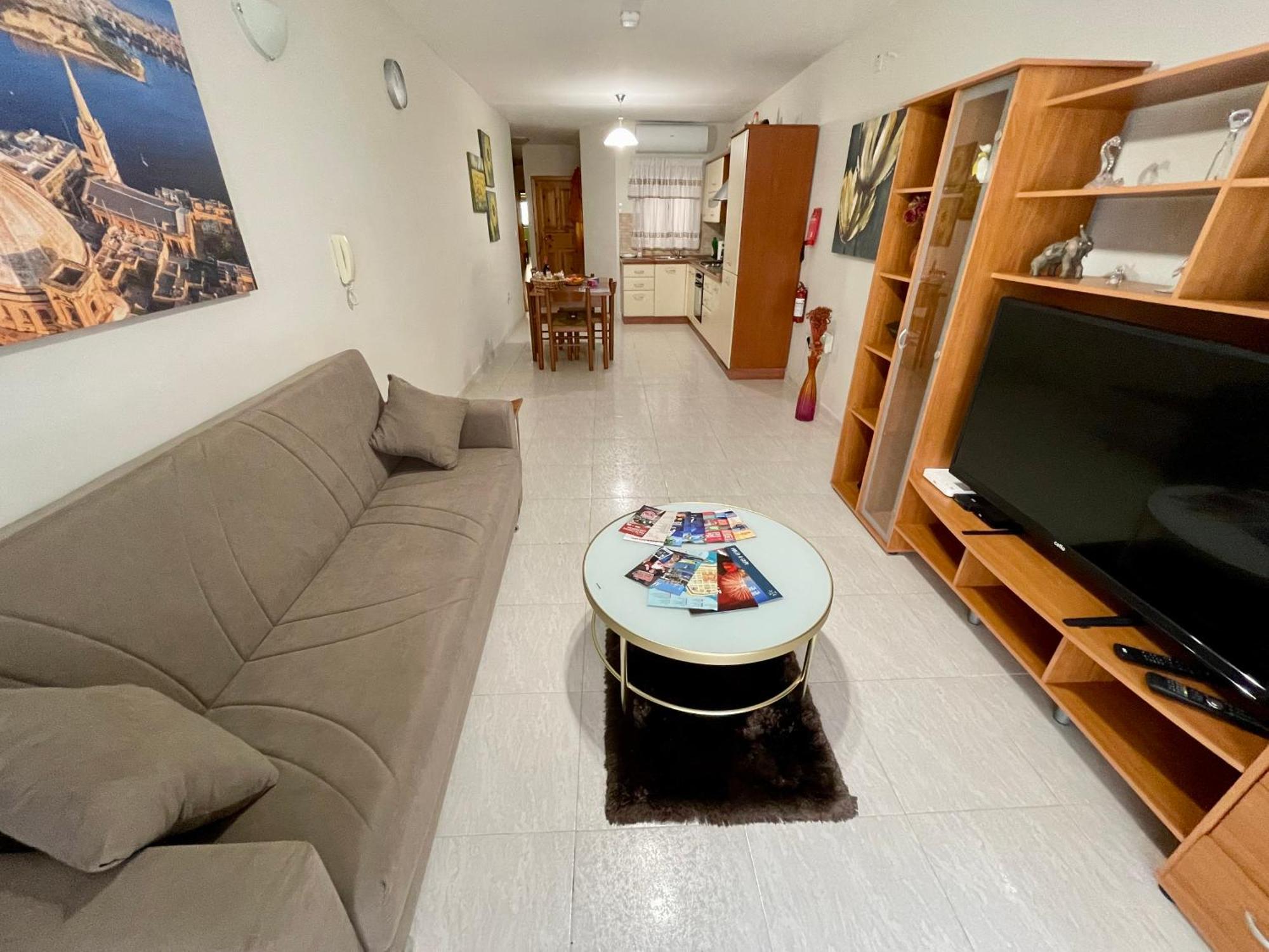 Regent Court - 3 Bedroom Apartment Within Walking Distance From Seafront St. Paul's Bay Buitenkant foto