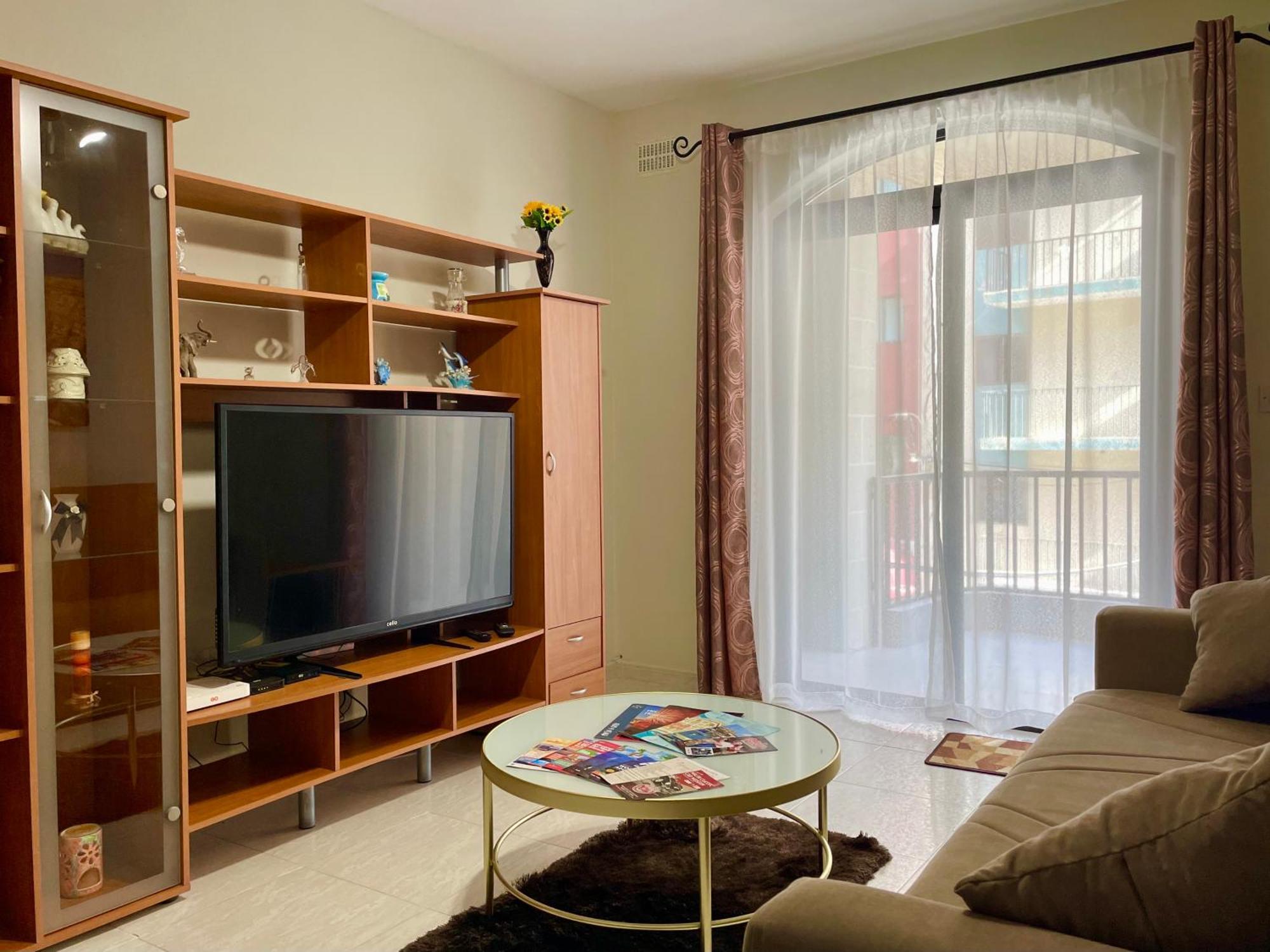 Regent Court - 3 Bedroom Apartment Within Walking Distance From Seafront St. Paul's Bay Buitenkant foto